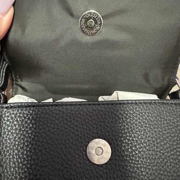 Tahari Small Crossbody Purse - Picture 4 of 9